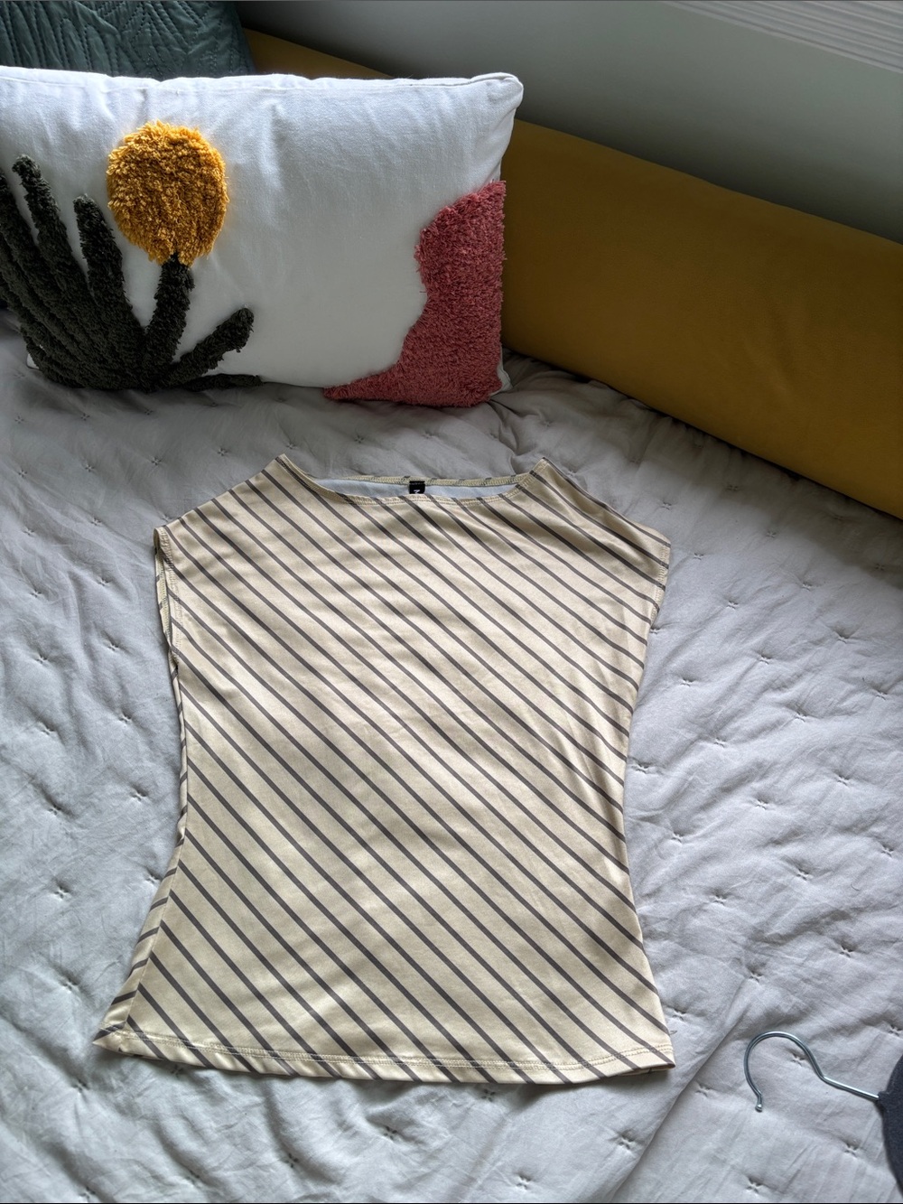 Motel Rocks Cream & Navy Diagonal Stripe Sleeveless Top
